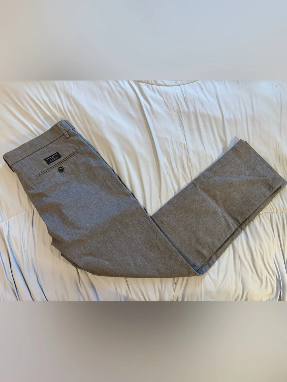 Banana Republic rapid movement chino 32x32